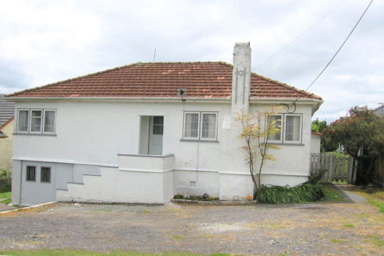 Photo of property in 4027 Great North Road, Glen Eden, Auckland, 0602