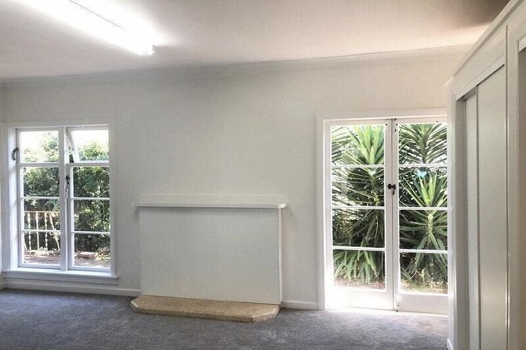 Photo of property in 12-14 Clevedon Road, Papakura, 2110