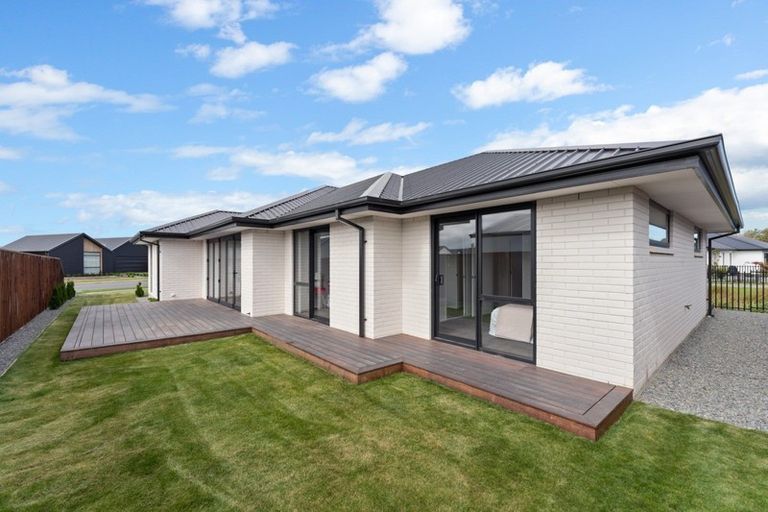 Photo of property in 19 Whitburn Avenue, Halswell, Christchurch, 8025