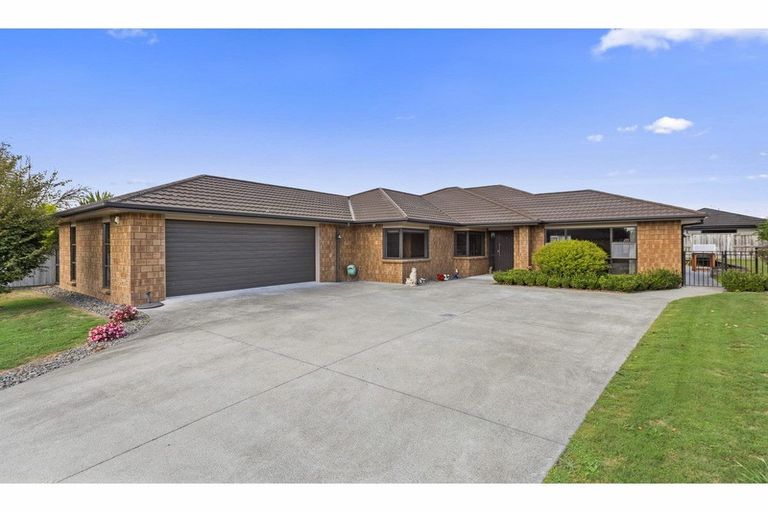 Photo of property in 13 Cole Thomas Place, Huntington, Hamilton, 3210