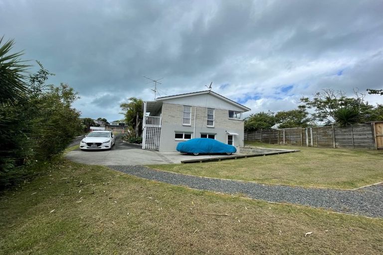 Photo of property in 2/2 Pine Terrace, Howick, Auckland, 2014