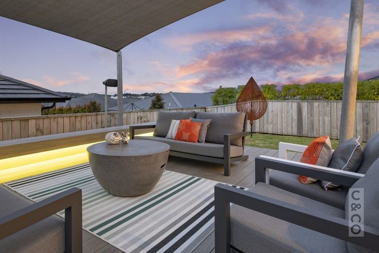 Photo of property in 7a Turpin Road, Riverhead, 0820