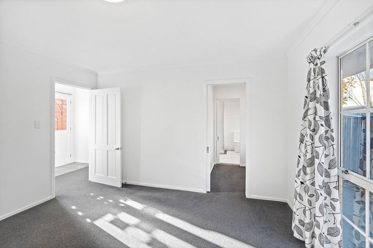 Photo of property in 2/53 Hamilton Avenue, Ilam, Christchurch, 8041