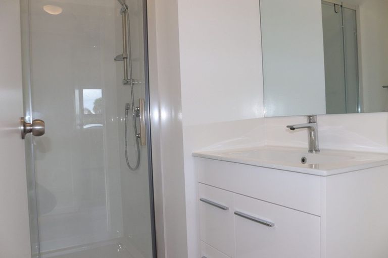 Photo of property in 9 Gibbs Road, Manurewa, Auckland, 2102