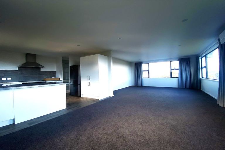 Photo of property in 37 Priscilla Crescent, Kingston, Wellington, 6021