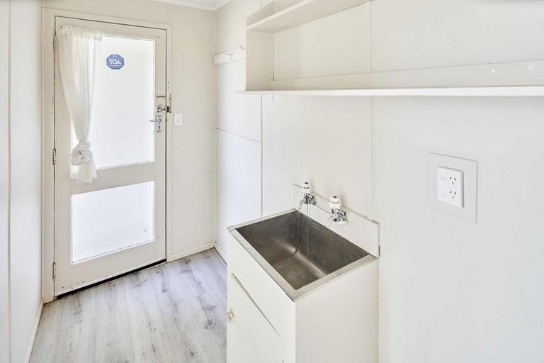 Photo of property in 130 Sievers Grove, Cannons Creek, Porirua, 5024