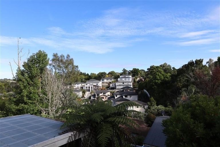 Photo of property in 988 East Coast Road, Northcross, Auckland, 0632
