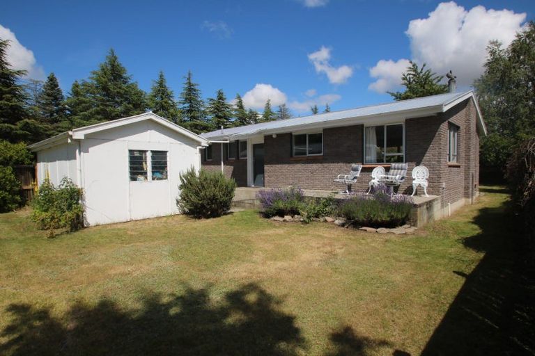 Photo of property in 2 Park Lane, Omarama, 9412