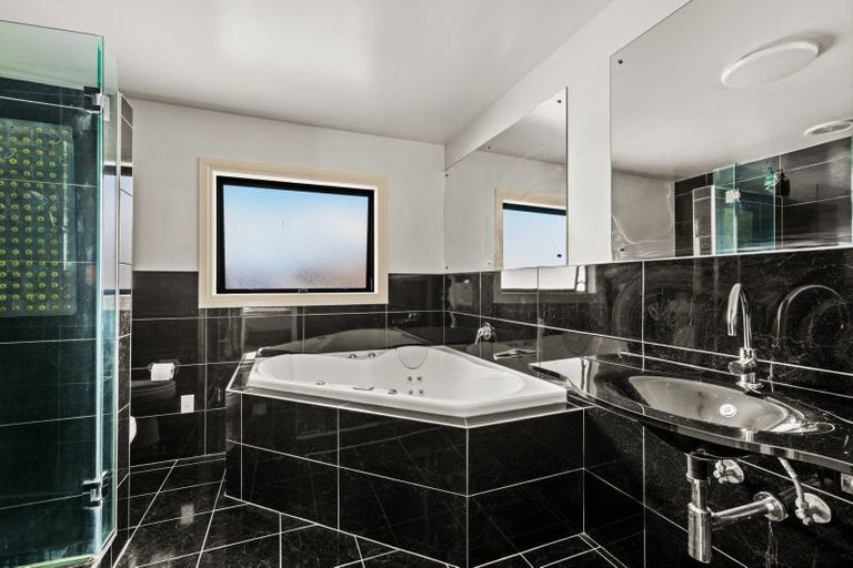 Photo of property in 130a Nuffield Avenue, Marewa, Napier, 4110