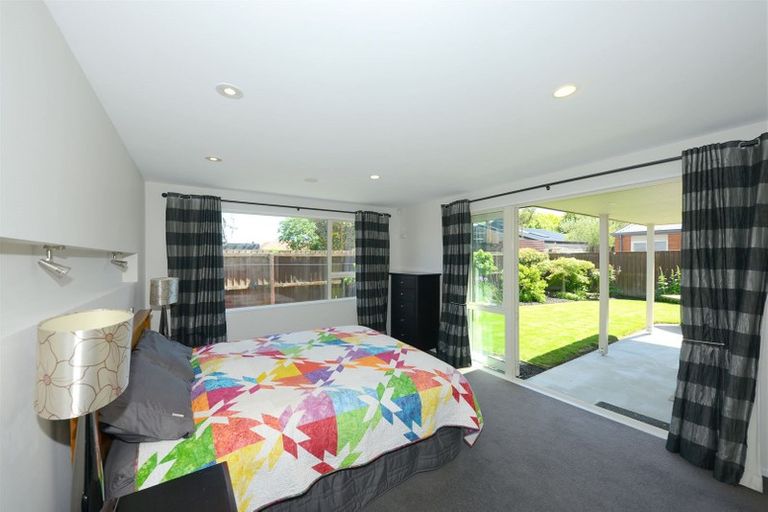 Photo of property in 299 Withells Road, Avonhead, Christchurch, 8042