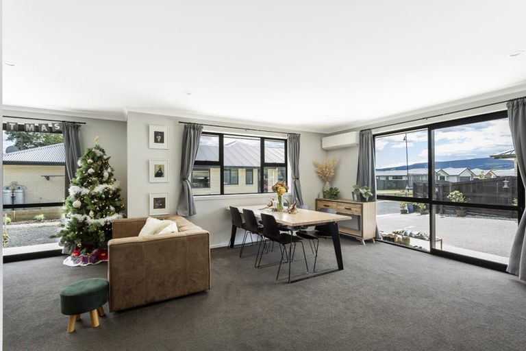 Photo of property in 53 Owhiro Avenue, Mosgiel, 9024