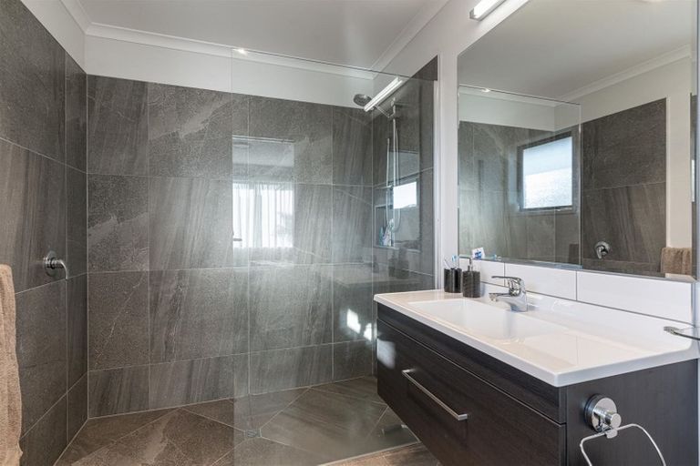 Photo of property in 96 Solway Crescent, Solway, Masterton, 5810