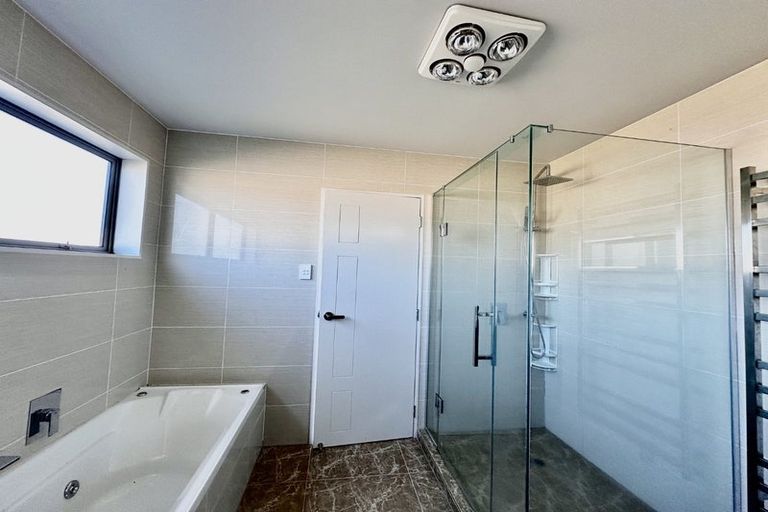 Photo of property in 33 Rohi Place, Flat Bush, Auckland, 2019