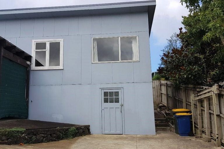 Photo of property in 1/10 Blease Street, New Lynn, Auckland, 0600