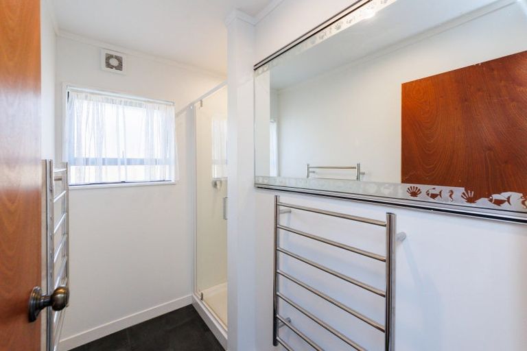 Photo of property in 66 Pencarrow Street, Highbury, Palmerston North, 4412