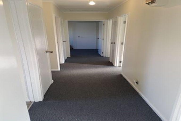 Photo of property in 2/41 Vine Street, Mangere East, Auckland, 2024