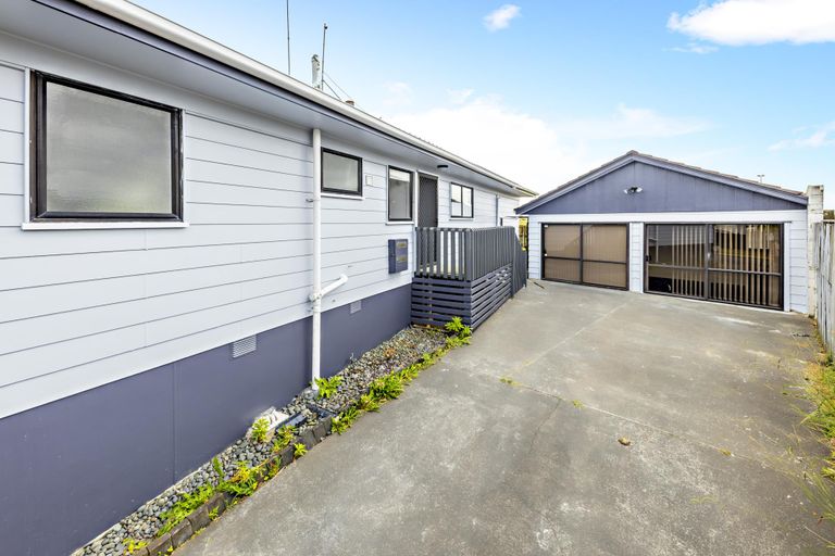 Photo of property in 26 Secretariat Place, Randwick Park, Auckland, 2105