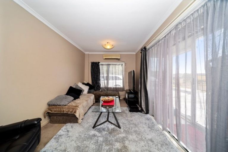 Photo of property in 50a Sole Avenue, Bell Block, New Plymouth, 4312