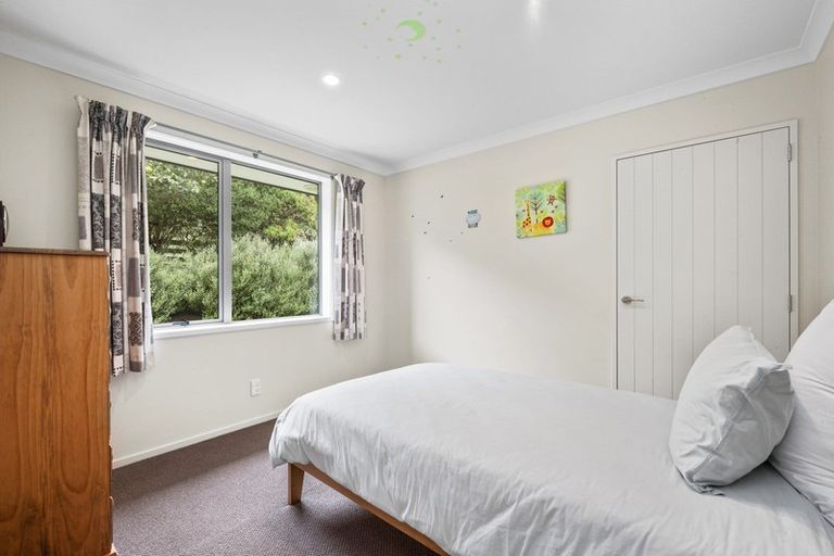 Photo of property in 83 Dalmore Way, Acacia Bay, Taupo, 3385