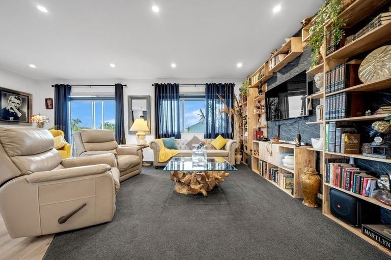 Photo of property in 4 Peter Bourne Drive, Pokeno, 2402