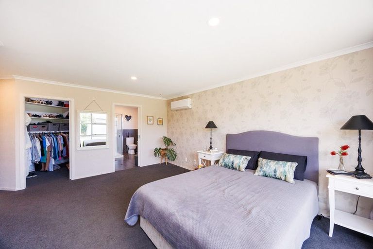 Photo of property in 49 Rodeo Drive, Kelvin Grove, Palmerston North, 4414