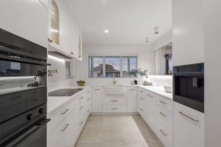 Photo of property in 14 Egremont Street, Belmont, Auckland, 0622