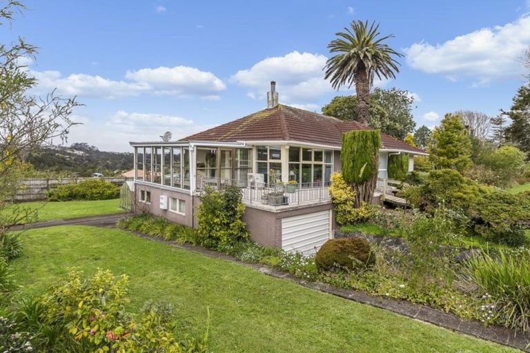Photo of property in 51 Verbena Road, Birkdale, Auckland, 0626