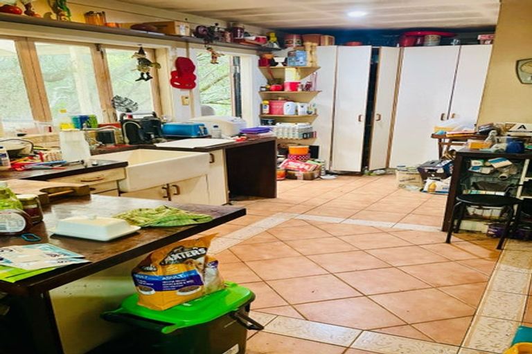 Photo of property in 85b Woodglen Road, Glen Eden, Auckland, 0602