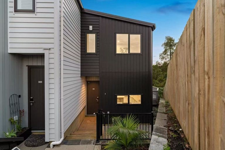 Photo of property in 17b Tabitha Crescent, Henderson, Auckland, 0612