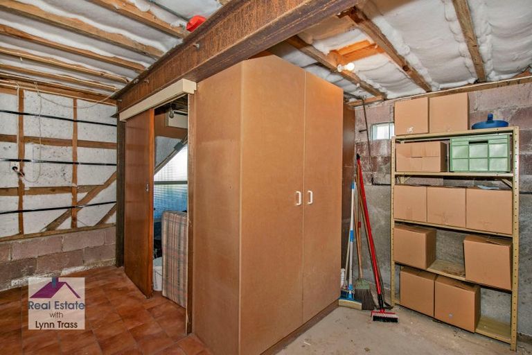 Photo of property in 42 Memorial Drive, Parahaki, Whangarei, 0112