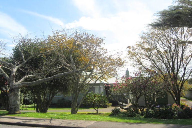 Photo of property in 68 Doralto Road, Frankleigh Park, New Plymouth, 4310