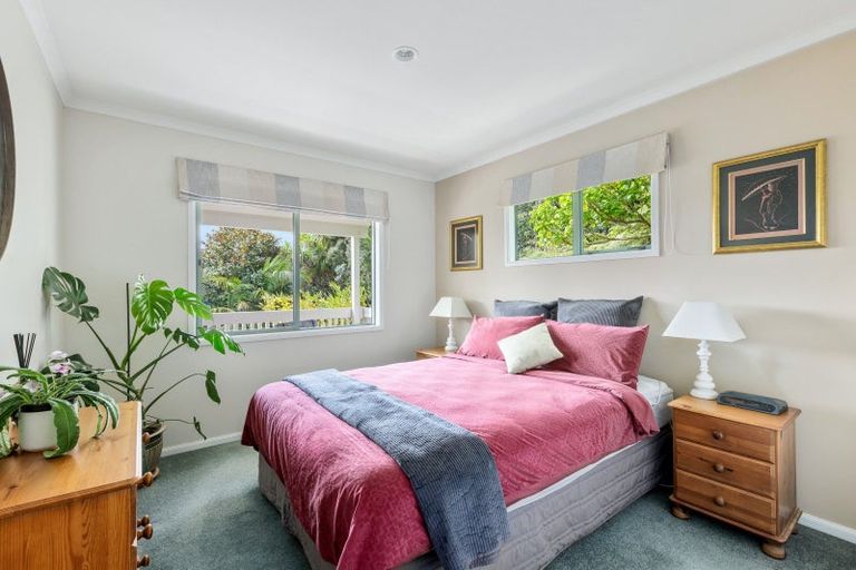 Photo of property in 41 Hammond Avenue, Hatfields Beach, Orewa, 0931