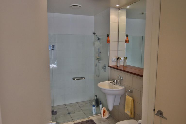 Photo of property in Bridgewater Apartments, 301/7 Te Rangi Cross Road, Paihia, 0200