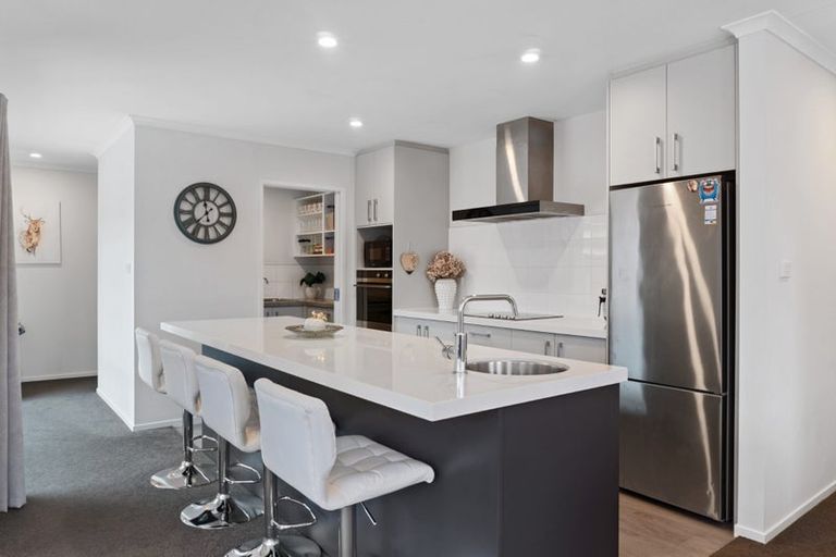 Photo of property in 110 Penetaka Heights, Pyes Pa, Tauranga, 3112