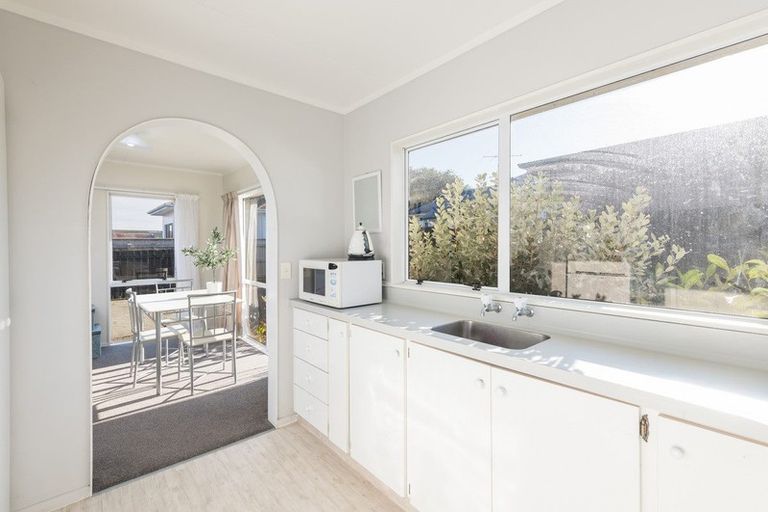 Photo of property in 2/56 Songer Street, Stoke, Nelson, 7011