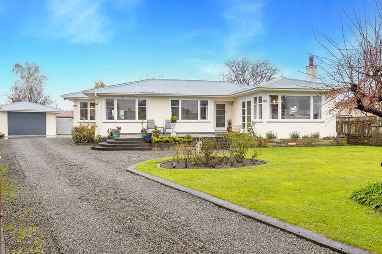 Photo of property in 11 Weka Place, Masterton, 5810
