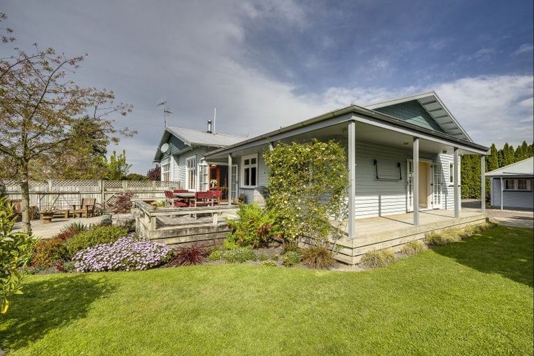 Photo of property in 137 Swamp Road, Fernhill, Napier, 4183