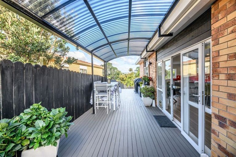 Photo of property in 6 San Bernadino Drive, Henderson, Auckland, 0612