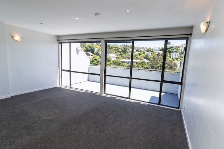 Photo of property in 44a Fairview Crescent, Kelburn, Wellington, 6012