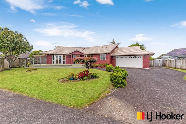 Photo of property in 5 Trossach Place, Wattle Downs, Auckland, 2103