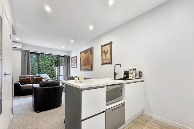 Photo of property in 2/1 Jersey Avenue, Mount Albert, Auckland, 1025