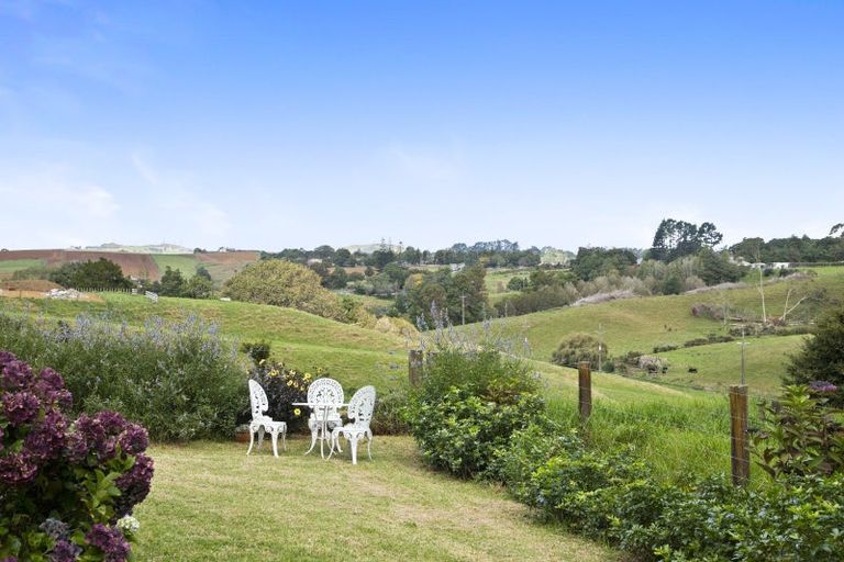 Photo of property in 226 Pukekohe East Road, Pukekohe East, Pukekohe, 2677