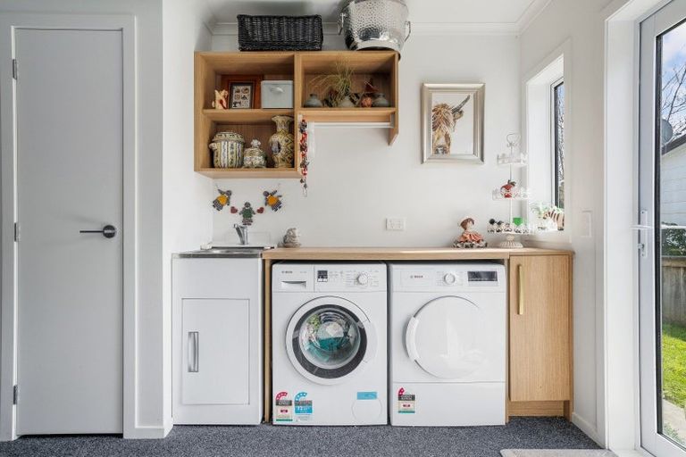 Photo of property in 114 Avalon Place, Whangamata, 3620