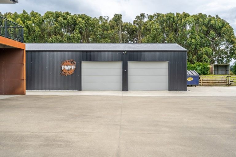 Photo of property in 156 Black Road, Otatara, Invercargill, 9879