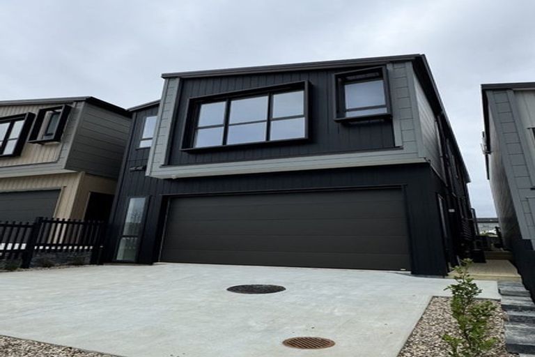 Photo of property in 5 Kikorangi Drive, Wainui, 0992