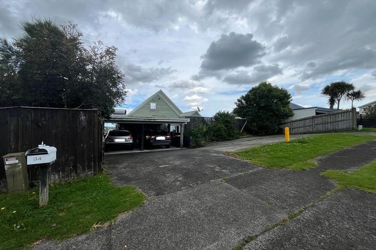 Photo of property in 34 Ellesmere Crescent, Pakuranga Heights, Auckland, 2010