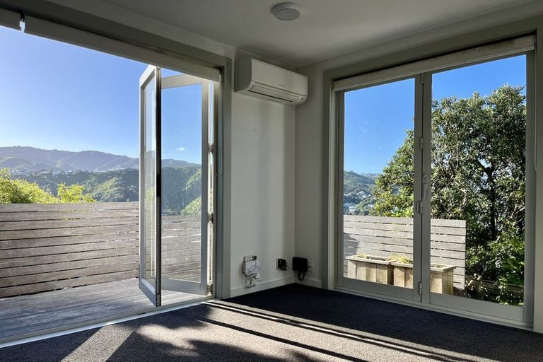 Photo of property in 203 Melbourne Road, Island Bay, Wellington, 6023