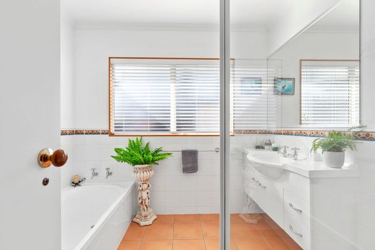 Photo of property in 37 Sorrento Key, Papamoa Beach, Papamoa, 3118