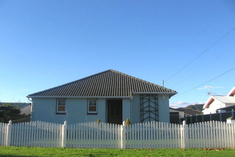 Photo of property in 23 Guthrie Street, Waterloo, Lower Hutt, 5011
