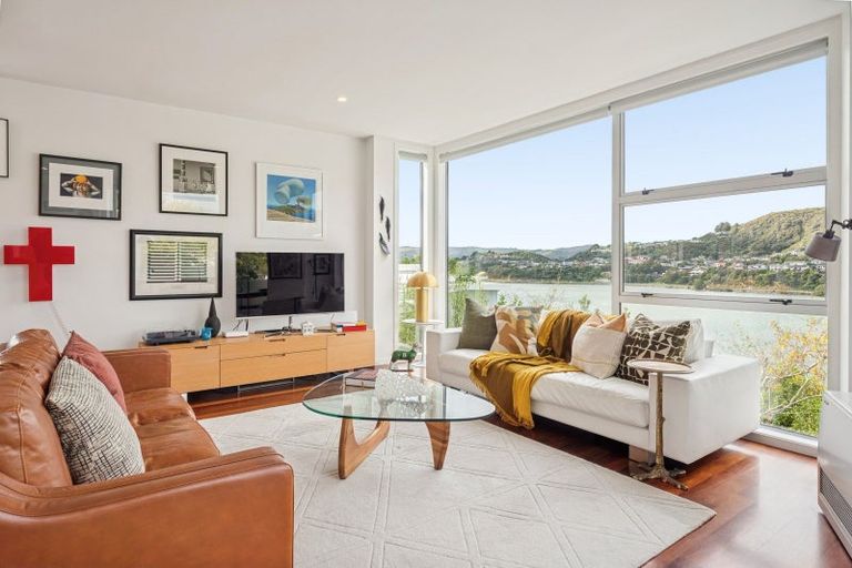 Photo of property in 22a Seaview Road, Paremata, Porirua, 5024